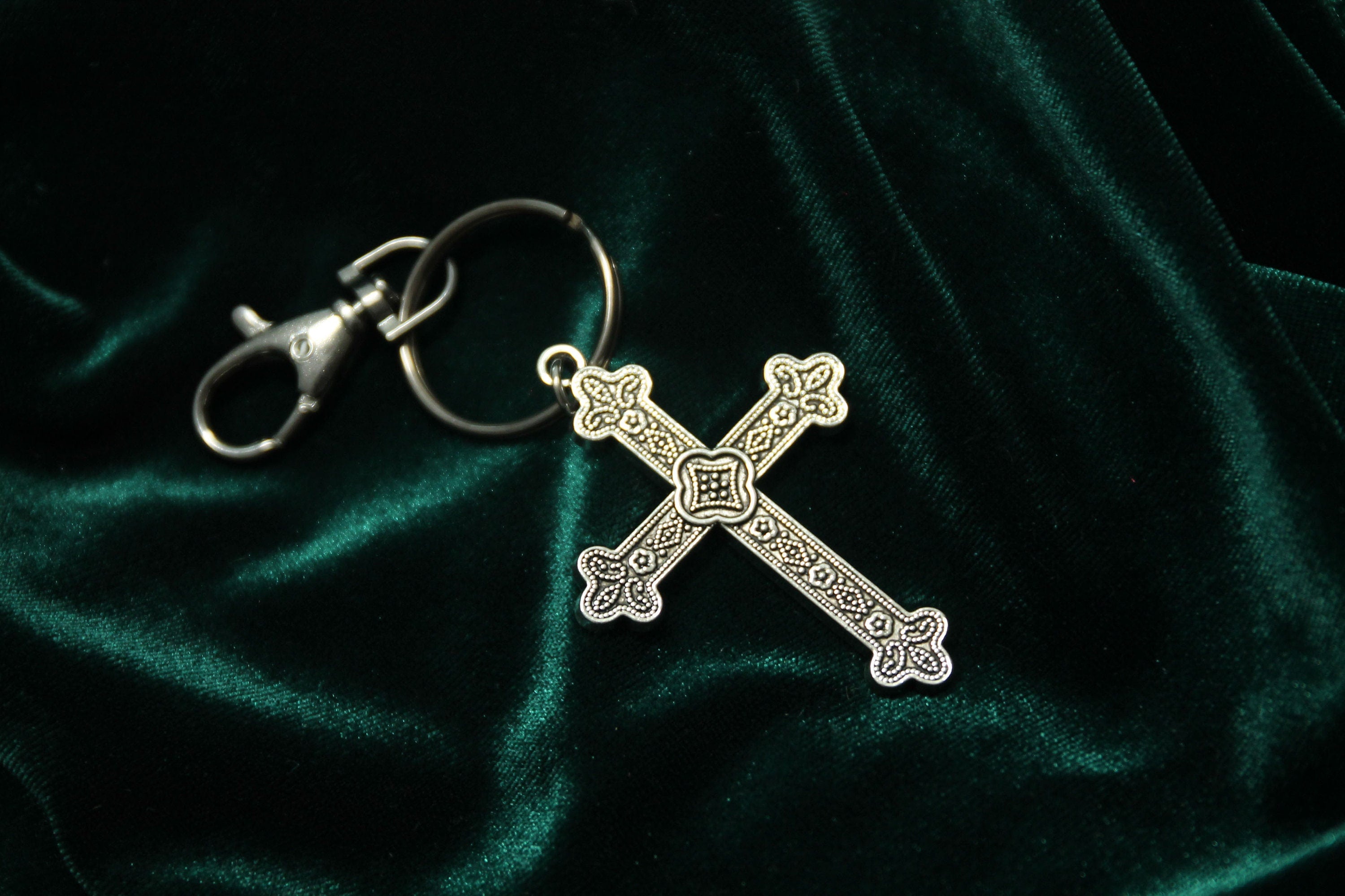 Gothic Cross Keychain Key Fob Wristlet – Project Pinup